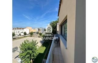 Piso en Pla de roses 46-48. Precioso duplex con ascensor en venta en un edificio de dos vivi