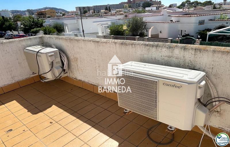 Foto 50f6fa79-4900-4955-97c1-083a6fc72142. Chalet en cala d´or 1 bonito chalet adosado con 321 m2 de parcela, 120 m2 construidos. en Roses