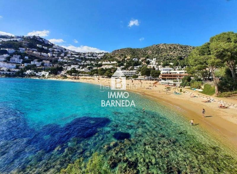 Foto a1d15e9f-c956-4a00-8c59-e3bdaffdc870. Chalet en cala d´or 1 bonito chalet adosado con 321 m2 de parcela, 120 m2 construidos. en Roses