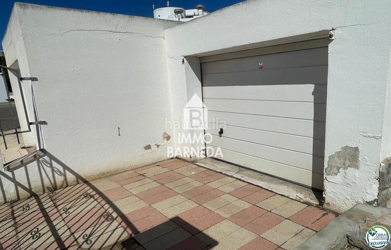 Foto ee0a77f4-4242-4dd1-9209-5d6f060cc498. Chalet en cala d´or 1 bonito chalet adosado con 321 m2 de parcela, 120 m2 construidos. en Roses