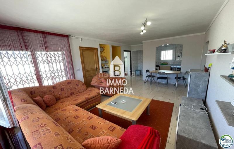 Foto f457e33b-737c-4bdf-845b-57e3c5a6fcc3. Chalet en cala d´or 1 bonito chalet adosado con 321 m2 de parcela, 120 m2 construidos. en Roses