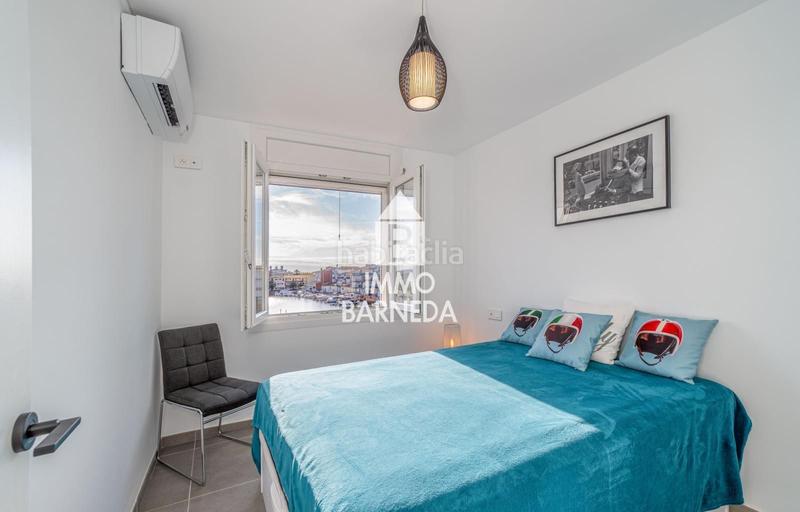 Foto 7062afe6-fee1-4d59-8727-78ec7b004c90. Piso en port empordà 85 precioso apartamento en la última planta con vistas al canal y amarre privado en Empuriabrava