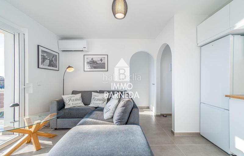 Foto 865ecdb1-0899-4abe-bdfb-449b56d77b89. Piso en port empordà 85 precioso apartamento en la última planta con vistas al canal y amarre privado en Empuriabrava