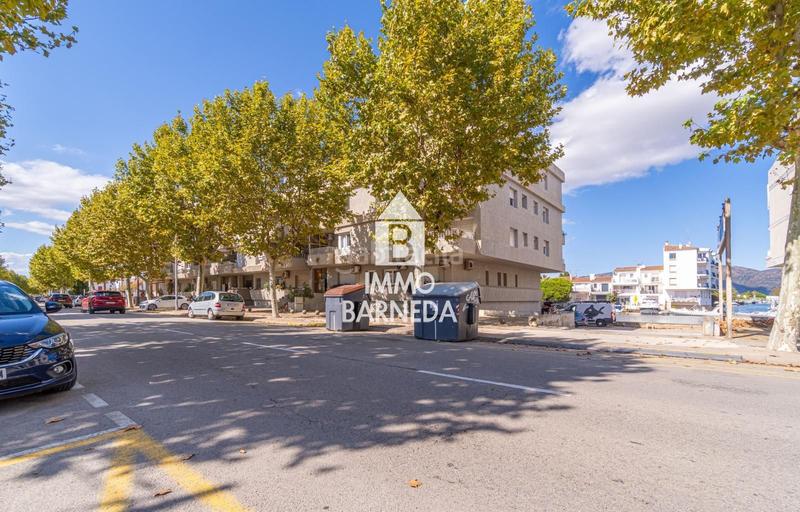 Foto 40d64105-d0d8-44c9-a75c-3df08654dcfe. Piso en port empordà 8 n2-11 bonito apartamento en perfecto estado con solárium, plaza de aparcamiento subterránea y trastero incluidos en Empuriabrava