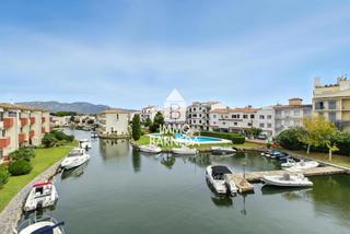 Etagenwohnung  Port de sotavent 4. Port sotavent apartamento con vistas al canal y con piscina, par