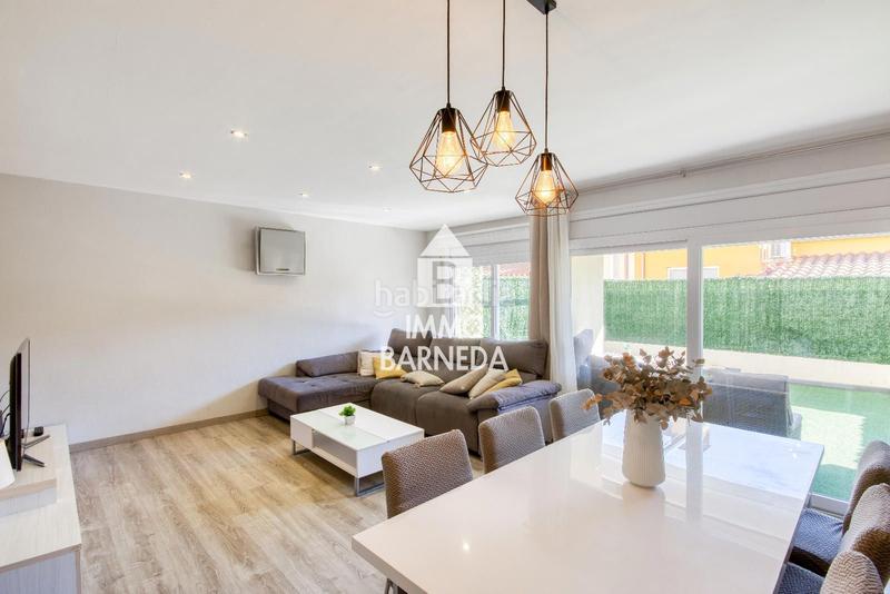 Foto 2a120b5c-c140-4b92-a9c6-4d4f2c2c19af. Casa adosada en mas bohera 27 casa adosada moderna y luminosa en palausaverdera en Palau-saverdera