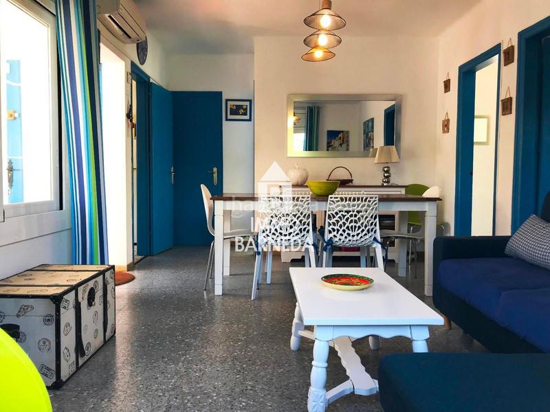 Foto f9940326-a9f0-4df3-92c6-e67538feab09. Chalet in urgell 11 in Nord Roses