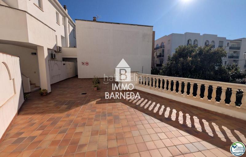 Foto d29a5de3-ccca-44a5-aa2d-011c2d0c9b93. Flat in canal 27 in Moxó - Sant Mori Empuriabrava