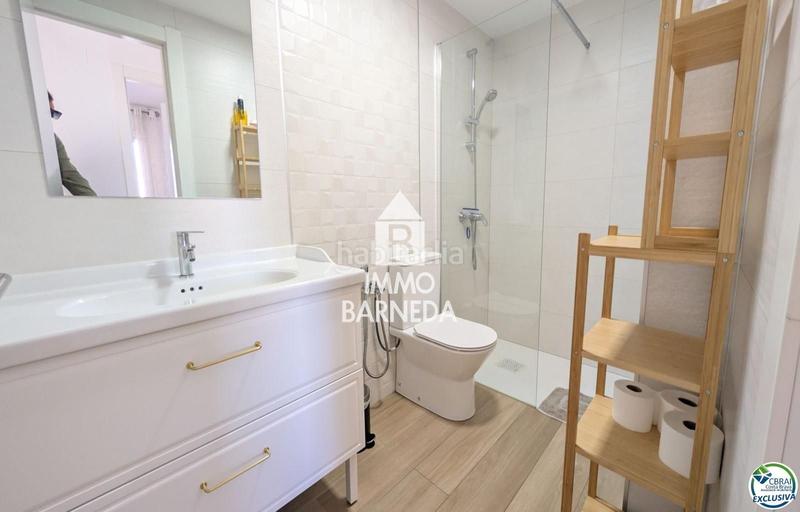 Foto da0b0f80-801f-4bc0-bfc0-ea0dfb036b62. Flat in canal 27 in Moxó - Sant Mori Empuriabrava