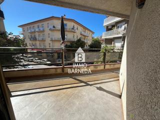 Pis a Puig rom 133. Cómodo apartamento con ascensor en el centro de roses