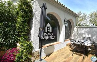 Chalet à Llobregat 54d. Empuriabrava magnífica casa de dos dormitorios en venta