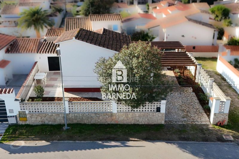 Foto b46ae677-9314-4545-8231-39265978ff64. Casa a carlit 35 a Carlit - Montseny Empuriabrava