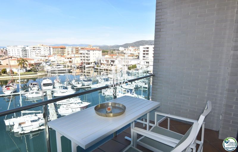 Foto 18151590-628d-41f7-b033-16db70b9c897. Piso en del cap de la gola 28 encantador apartamento con licencia turística y vistas al canal en Roses