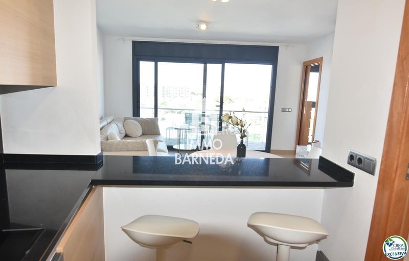 Foto 2618745c-f204-4720-b797-ad74a5887c71. Piso en del cap de la gola 28 encantador apartamento con licencia turística y vistas al canal en Roses
