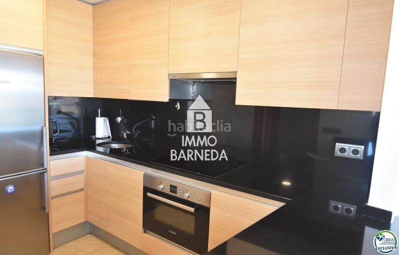 Foto 974c0b18-89f5-4c6e-bfd4-8609d97df39d. Piso en del cap de la gola 28 encantador apartamento con licencia turística y vistas al canal en Roses