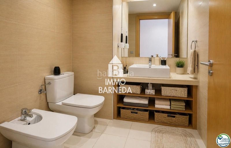 Foto 17ddc463-e28a-441d-9545-1f0342588319. Pis amb calefacció aparcament a Centre Roses