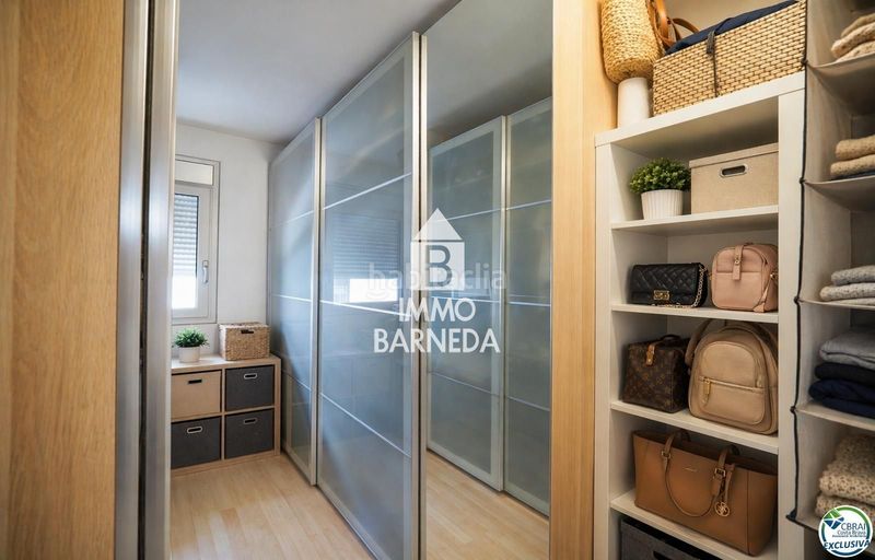 Foto 89c201c1-e11c-4edb-8f12-abff91d0dd2c. Pis amb calefacció aparcament a Centre Roses