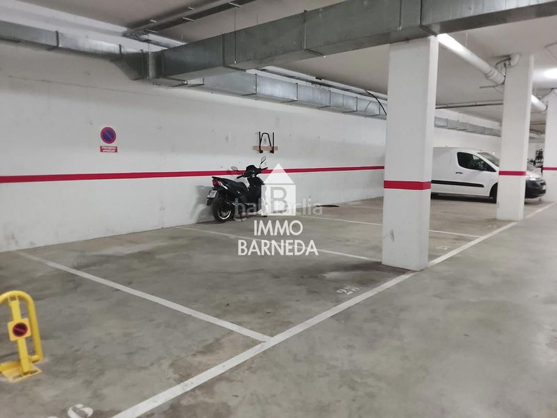 Foto 3f170082-5355-456e-b112-a70c16ae4712. Aparcament cotxe a Centre Roses