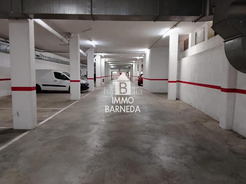 Foto a64fbe46-da7a-4320-9726-76a0c0afb32d. Aparcament cotxe a Centre Roses