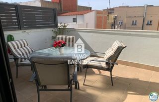 Flat  Cristofor colom 33. Atico ideal para vivir en el centro de rosas