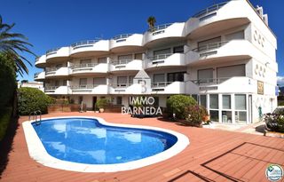 Xalet a Salins 4ª línea 1. Empuriabrava exclusivo complejo de seis casas con amarre en prim