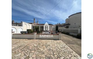 Xalet a Peni 115. Casa de planta baja para reformar en peni, con garaje, posibilid