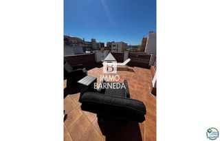 Xalet  Poblat tipic 7. Se vende una pequeña casa de vacaciones en pleno centro de empur