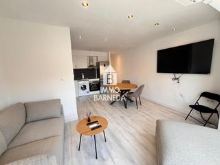 Pis  Nou 21. Roses centre acogedor apartamento de dos dormitorios completamen