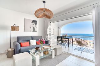 Casa a schiera  Joan timoneda 118. Preciosa casa adosada reformada con licencia turística y vistas