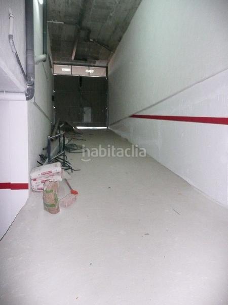 Foto f8623bbf-5f55-449b-90ec-65b53e0439f9. Aparcament cotxe a Santa Bàrbara