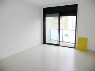 Pis  Carrer aire. Como una casa y terraza superior