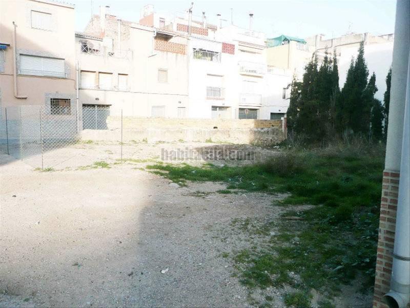 Foto e585eb0a-c677-4565-a4b5-03e475ab2d34. Terreny residencial a carrer doctor robert 19 a Ulldecona