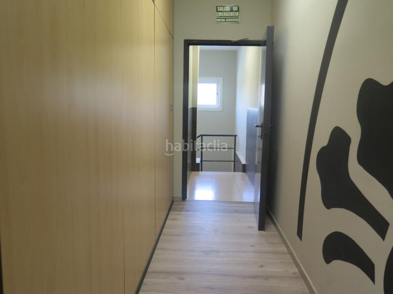 Foto 3456343e-2c29-4f87-b13f-d62f8de48aab. Miete büro in Egara Terrassa