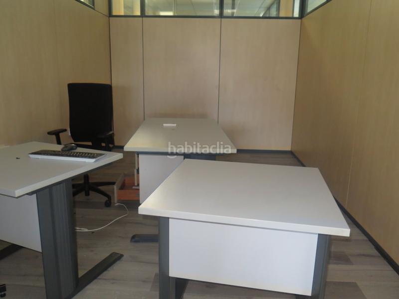 Foto 4063fa09-5330-4245-abcb-dc778124c475. Miete büro in Egara Terrassa