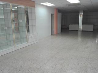 Miete Geschäftsraum  Carretera de rellinars. Local en zona comercial