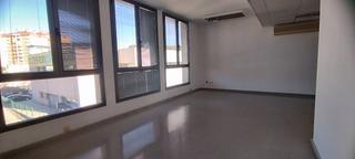 Lloguer Oficina a Polígon Industrial Santa Margarida. Oficina en alquiler en montserrat