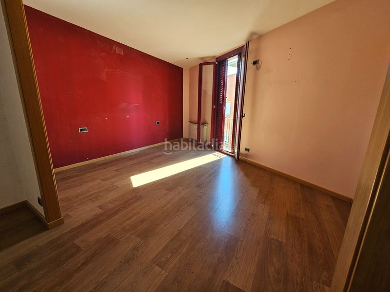 Foto f806daa9-036b-4bfd-adad-54f6f7739eba. Pis a Barri del Centre Terrassa