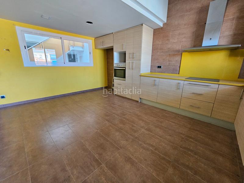 Foto 9472a2bd-064a-4d83-9b70-30a2118d5846. Casa con riscaldamento in Barri del Centre Terrassa