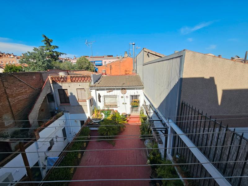 Foto f399c9ea-0846-4f03-8132-86ea37442d7e. Casa con riscaldamento in Barri del Centre Terrassa