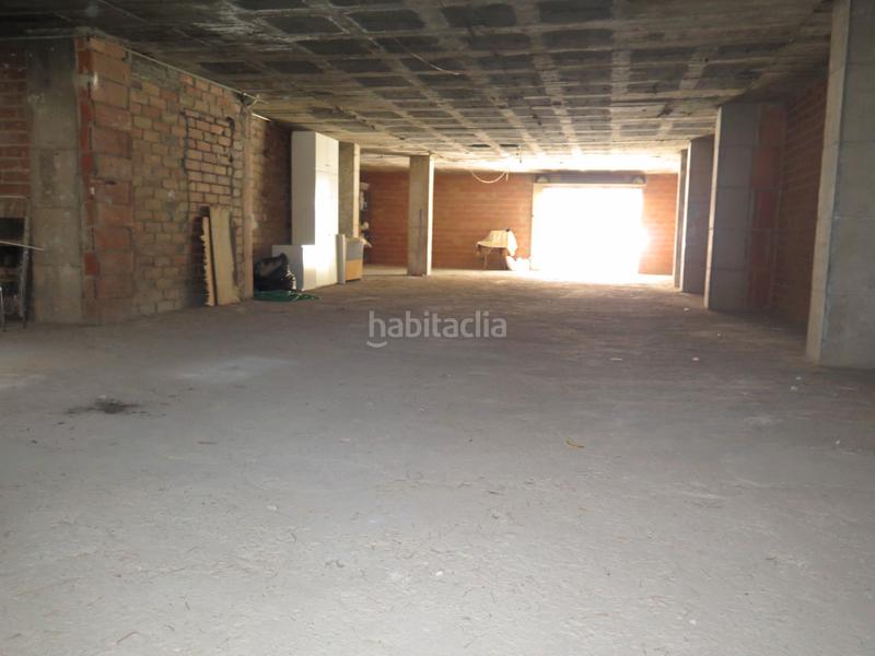 Foto 5967a4a7-28c1-4564-b8e3-0bda5323ebea. Alquiler local comercial amplio local junto parc sant jordi en Terrassa