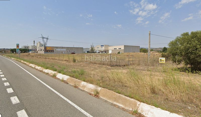 Foto 852a2fec-e871-4903-894d-c6ef9a92c398. Area edificabile industriale in Montblanc