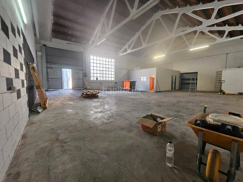 Foto 26bbce93-68db-4d4b-ab57-f4f6b4bffd52. Miete fabrikhalle in Polígon Industrial Santa Margarida Terrassa