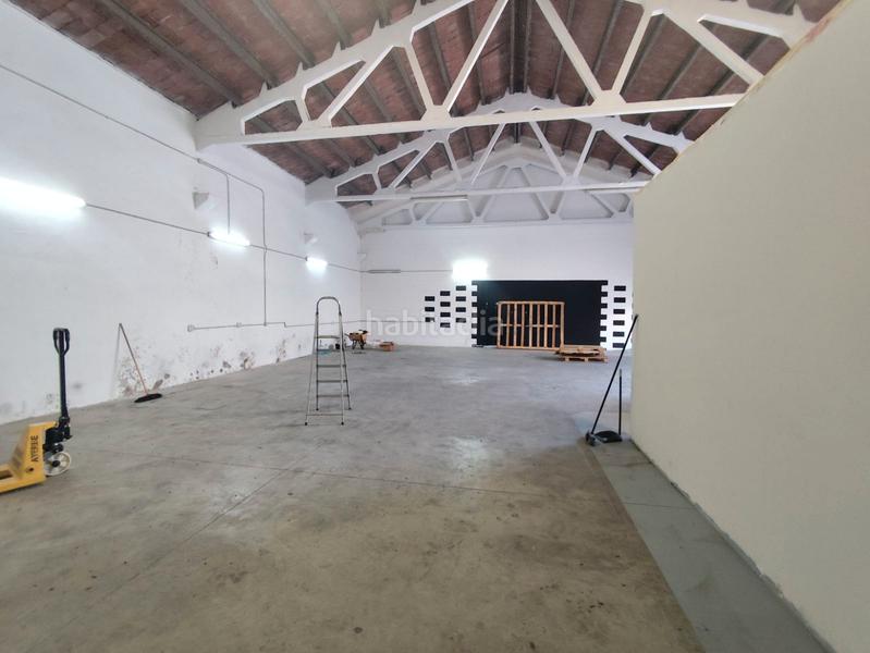 Foto 260f41a7-7dcb-4050-84d9-0ed94ef8b880. Rent industrial building in Polígon Industrial Santa Margarida Terrassa