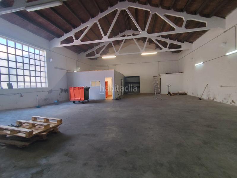 Foto 677b6c75-bb57-4edc-8e6f-c0dee4149e52. Rent industrial building in Polígon Industrial Santa Margarida Terrassa
