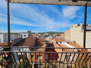 Pis  Carrer de núria. Amplio piso muy soleado