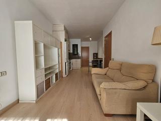 Location Loft  Carrer de pardo bazán. Piso ideal para independizarse