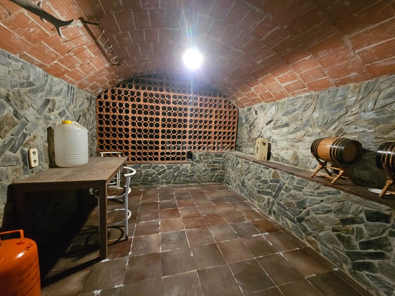 Foto e94ac626-c394-46f7-84ea-91362e297f8a. Casa amb xemeneia aparcament a Castellnou-Can Mir-Can Solà Rubí