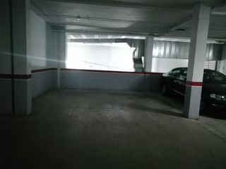 Rent Car parking in Carrer priorat, 22. Parquing