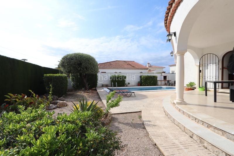 Foto ea2fe3f1-517f-4e78-a02c-b227ffbb4bec. Xalet amb calefacció aparcament piscina a Platja de Mont-roig Mont-roig del Camp