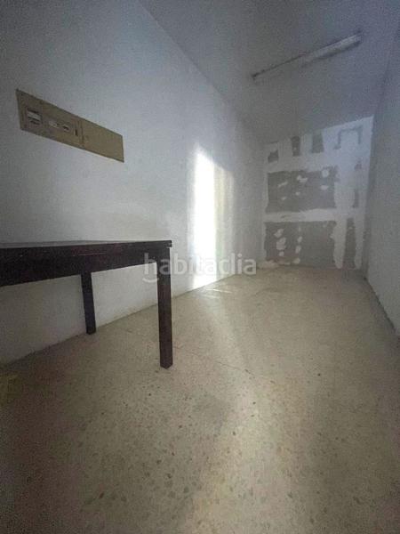 Foto 4967f378-3eed-4ec2-80f0-802dd8437a0d. Alquiler local comercial amplio local comercial para distintos usos. en Granollers